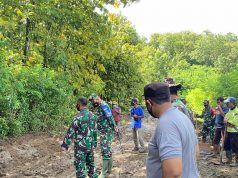 Dandim 1628/SB Gotong royong Bersama Masyarakat Perbaiki Akses Jalan Usaha Tani