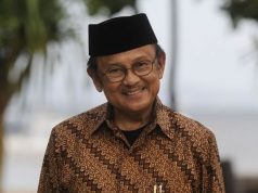 Jejak BJ Habibie: Inspirasi Bagi Bangsa Sosok BJ Habibie. Sumber: BoboID.