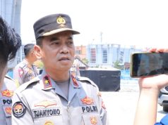 Operasi Tribrata Jaya: Sinergi Polri dan TFG dalam Menjamin Keamanan Kunjungan Bersejarah Paus Fransiskus ke Indonesia Operasi Tribrata Jaya = kegiatan POLRI Tactical Floor Game (TFG) dalam rangka pengamanan kunjungan Paus Fransiskus ke Indonesia