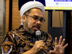 Menciptakan Generasi Indonesia Emas yang Toleran Melalui Teladan Prof. Dr. Ali Mochtar Ngabalin Prof. Dr. Ali Mochtar Ngabalin Tekankan Generasi Indonesia Emas yang Toleran Melalui Pendidikan Moderasi Agama
