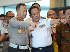 Kesiapan Menghadapi Libur Natal dan Tahun Baru 2025, Kakorlantas dan Wamenhub Optimalkan Pelayanan untuk Masyarakat Kesiapan Pelabuhan Menghadapi Libur Nataru 2025, Kakorlantas dan Wamenhub Optimalkan Pelayanan untuk Masyarakat