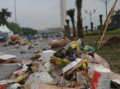 Sampah Malam Tahun Baru 2025 di Jakarta Meningkat,DLH: Capai 132 Ton! Sampah DKI Jakarta Saat Malam Tahun Baru Melonjak Naik