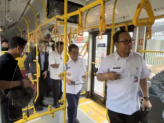 Pramono Anung Terapkan Aturan ASN Wajib Naik Transportasi Umum, Dirinya Turut Contohkan Langsung Pramono Anung Terapkan Aturan ASN Wajib Naik Transportasi Umum, Dirinya Turut Contohkan Langsung