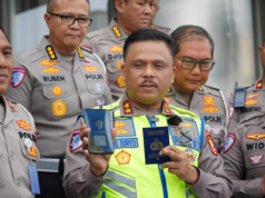 Regident Digital: Korlantas Tawarkan Kemudahan Urus Pajak dan Dokumen Kendaraan Korlantas Percepat Transformasi Regident Kendaraan Bermotor Berbasis Digital