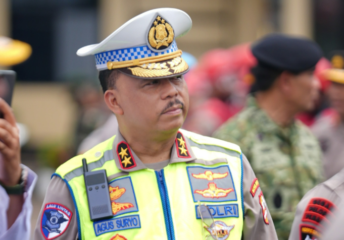 Korlantas Polri Siapkan Operasi Nataru 2025 untuk Jaga Keamanan dan Kelancaran Lalu Lintas Korlantas Polri Siapkan Operasi Nataru 2025 untuk Jaga Keamanan dan Kelancaran Lalu Lintas