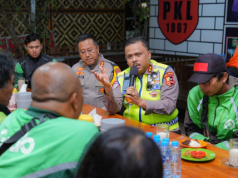 Kakorlantas Polri Sapa Ojol Kota Batu, Perkuat Sinergi Keselamatan Lalu Lintas Kakorlantas Polri Sapa Ojol Kota Batu, Perkuat Sinergi Keselamatan Lalu Lintas