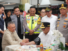 Menhub dan Kakorlantas Tinjau Pelabuhan Merak–Ciwandan, Pastikan Arus Mudik Lebaran 2026 Lancar Menhub dan Kakorlantas Tinjau Pelabuhan Merak–Ciwandan, Pastikan Arus Mudik Lebaran 2026 Lancar