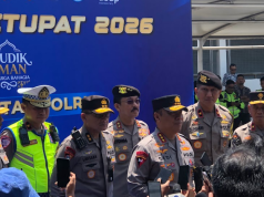 Wakapolri Pantau Arus Mudik H+2 Operasi Ketupat, Lalu Lintas Masih Lancar Wakapolri Pantau Arus Mudik H+2 Operasi Ketupat, Lalu Lintas Masih Lancar
