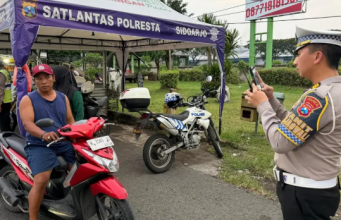 Polantas Menyapa Bertransformasi Menjadi Budaya Pelayanan di Jalan Raya Polantas Menyapa Bertransformasi Menjadi Budaya Pelayanan di Jalan Raya