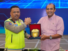 Wamenkum Tegaskan Peran Polantas sebagai Wajah Negara di Tengah Masyarakat Wamenkum Tegaskan Peran Polantas sebagai Wajah Negara di Tengah Masyarakat