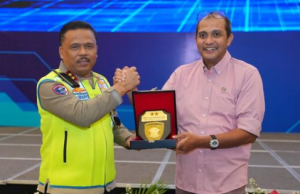 Wamenkum Tegaskan Peran Polantas sebagai Wajah Negara di Tengah Masyarakat Wamenkum Tegaskan Peran Polantas sebagai Wajah Negara di Tengah Masyarakat