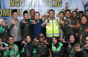 Kakorlantas Perkuat Sinergi dengan Ojol Jambi Lewat Program Polantas Menyapa Kakorlantas Perkuat Sinergi dengan Ojol Jambi Lewat Program Polantas Menyapa