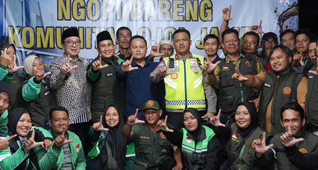 Kakorlantas Perkuat Sinergi dengan Ojol Jambi Lewat Program Polantas Menyapa Kakorlantas Perkuat Sinergi dengan Ojol Jambi Lewat Program Polantas Menyapa
