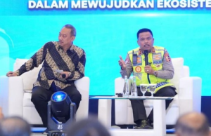 Kakorlantas Polri Dorong Transformasi Logistik Nasional Berbasis Keselamatan Kakorlantas Polri Dorong Transformasi Logistik Nasional Berbasis Keselamatan