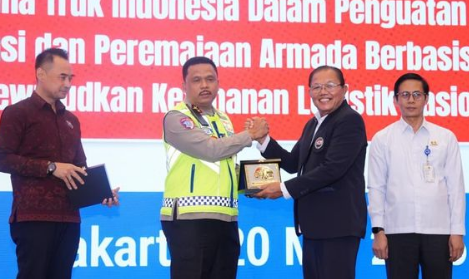 Kakorlantas Tegaskan Implementasi Zero Over Dimension dan Overload Dimulai 2027 Kakorlantas Tegaskan Implementasi Zero Over Dimension dan Overload Dimulai 2027