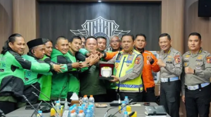 Perjalanan Dua Hari Ojol Jambi ke Jakarta Berbuah Audiensi Hangat Bersama Kakorlantas Polri