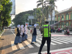 Polantas Jadi Bagian Mobilitas Harian Masyarakat dari Pagi Sampai Malam Polantas Jadi Bagian Mobilitas Harian Masyarakat dari Pagi Sampai Malam