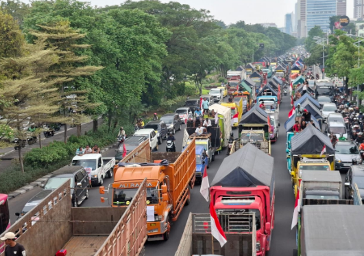 ODOL Mengancam Keselamatan, Perlindungan Pengguna Jalan Jadi Prioritas ODOL Mengancam Keselamatan, Perlindungan Pengguna Jalan Jadi Prioritas