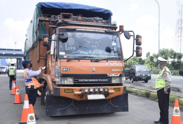 Penanganan Overload Over Dimension Jadi Langkah Strategis Lindungi Pengemudi Penanganan Overload Over Dimension Jadi Langkah Strategis Lindungi Pengemudi