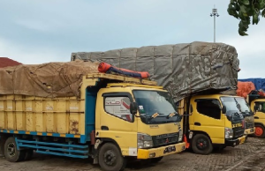 Kepatuhan Aturan Muatan Jadi Cerminan Profesionalisme Pengemudi Truk, Keselamatan Lebih Utama dari Target Perjalanan Kepatuhan Aturan Muatan Jadi Cerminan Profesionalisme Pengemudi Truk, Keselamatan Lebih Utama dari Target Perjalanan