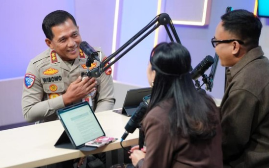 Polantas KARIB Dorong Pelayanan Humanis Lewat Budaya Senyum, Sapa, Salam Polantas KARIB Dorong Pelayanan Humanis Lewat Budaya Senyum, Sapa, Salam
