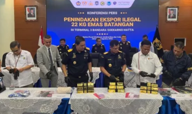 Bareskrim Polri Bongkar Modus Baru Penyelundupan Emas 22,31 Kg Tujuan Hong Kong Bareskrim Polri Bongkar Modus Baru Penyelundupan Emas 22,31 Kg Tujuan Hong Kong